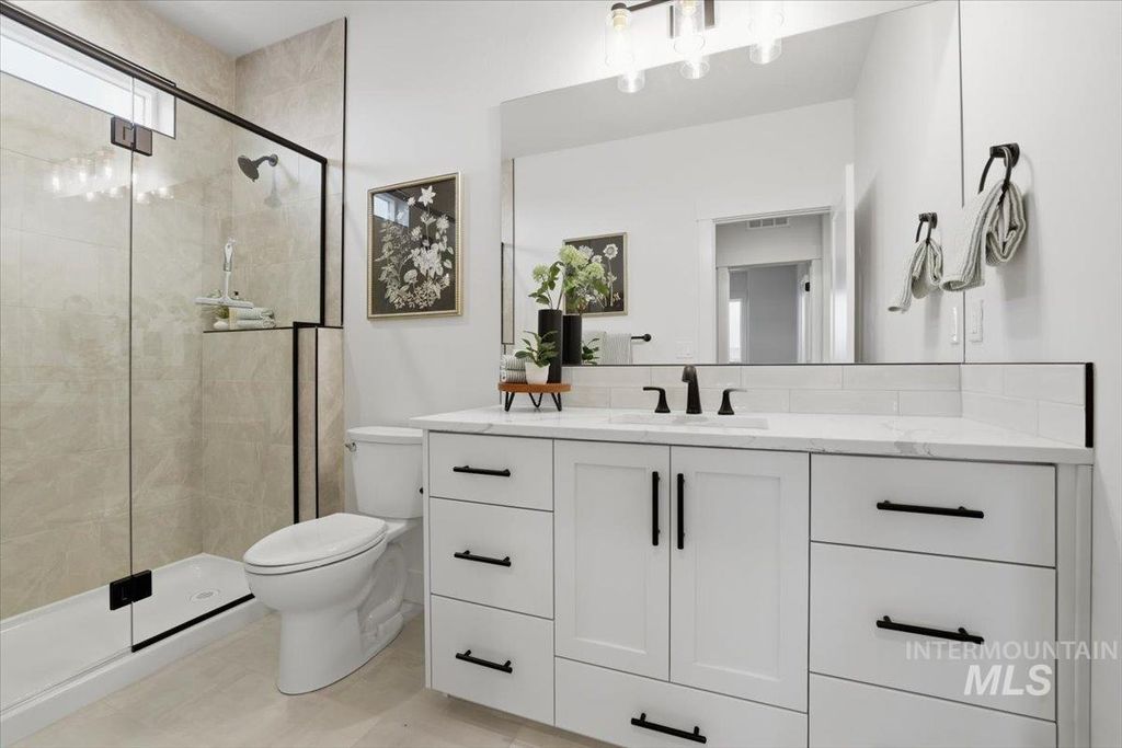 Photo of 9429 S Esmeralda Ave, Kuna, ID 83634 (MLS # 98976057)