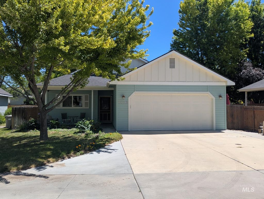 Photo of 6092 N Gary Ln, Boise, ID 83714 (MLS # 98990347)
