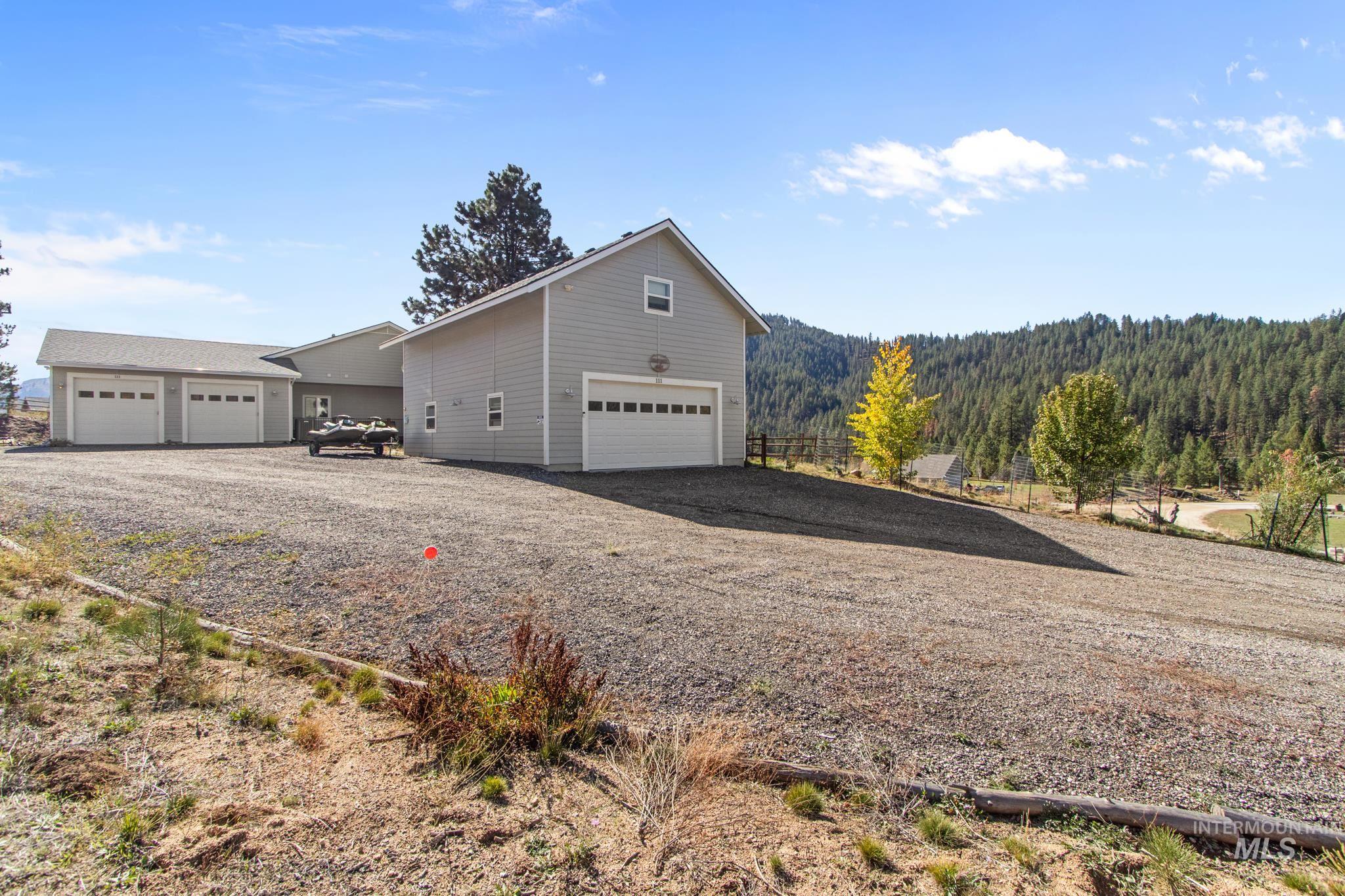 111 Swan Lane