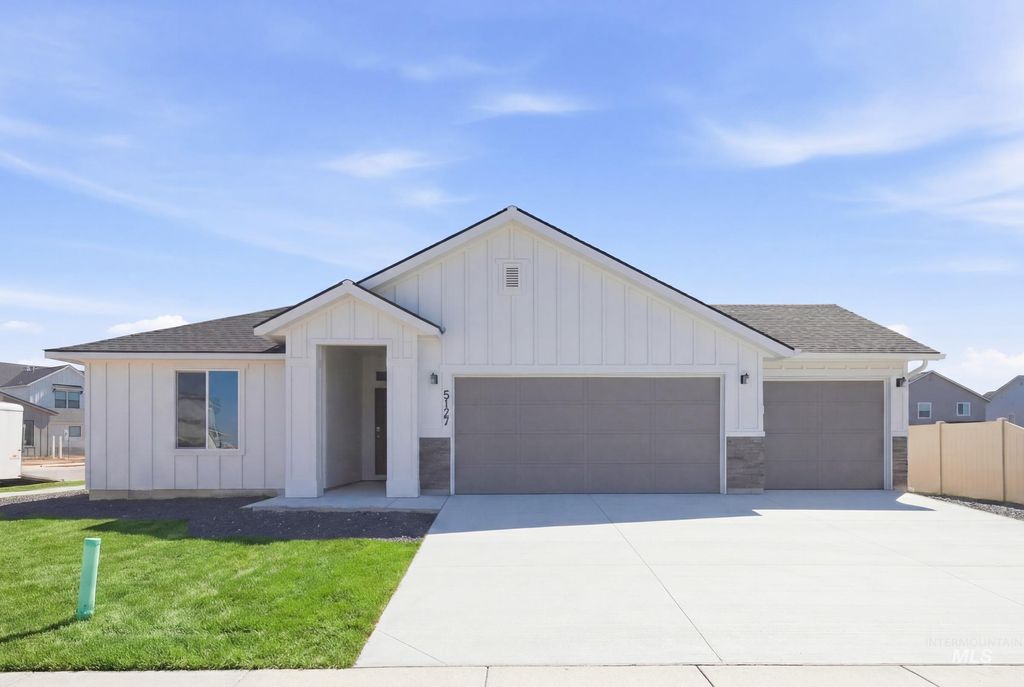 Photo of 5127 E Open Canyon Dr, Nampa, ID 83687 (MLS # 98981859)
