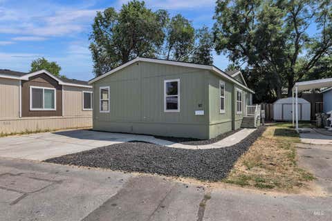 Photo of 2401 S Owyhee St #TRLR 87, Boise, ID 83705 (MLS # 98996422)
