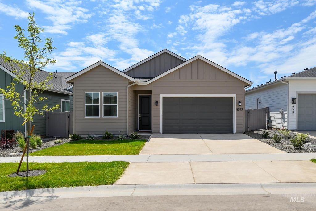 Photo of 8554 W Fanning St, Star, ID 83669 (MLS # 98985746)