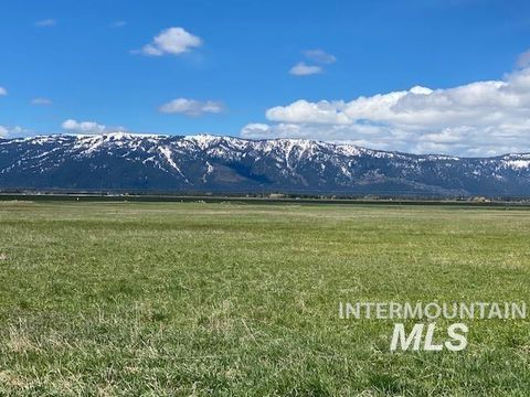 Photo of 15 Ringo Lane, Donnelly, ID 83615 (MLS # 98947483)