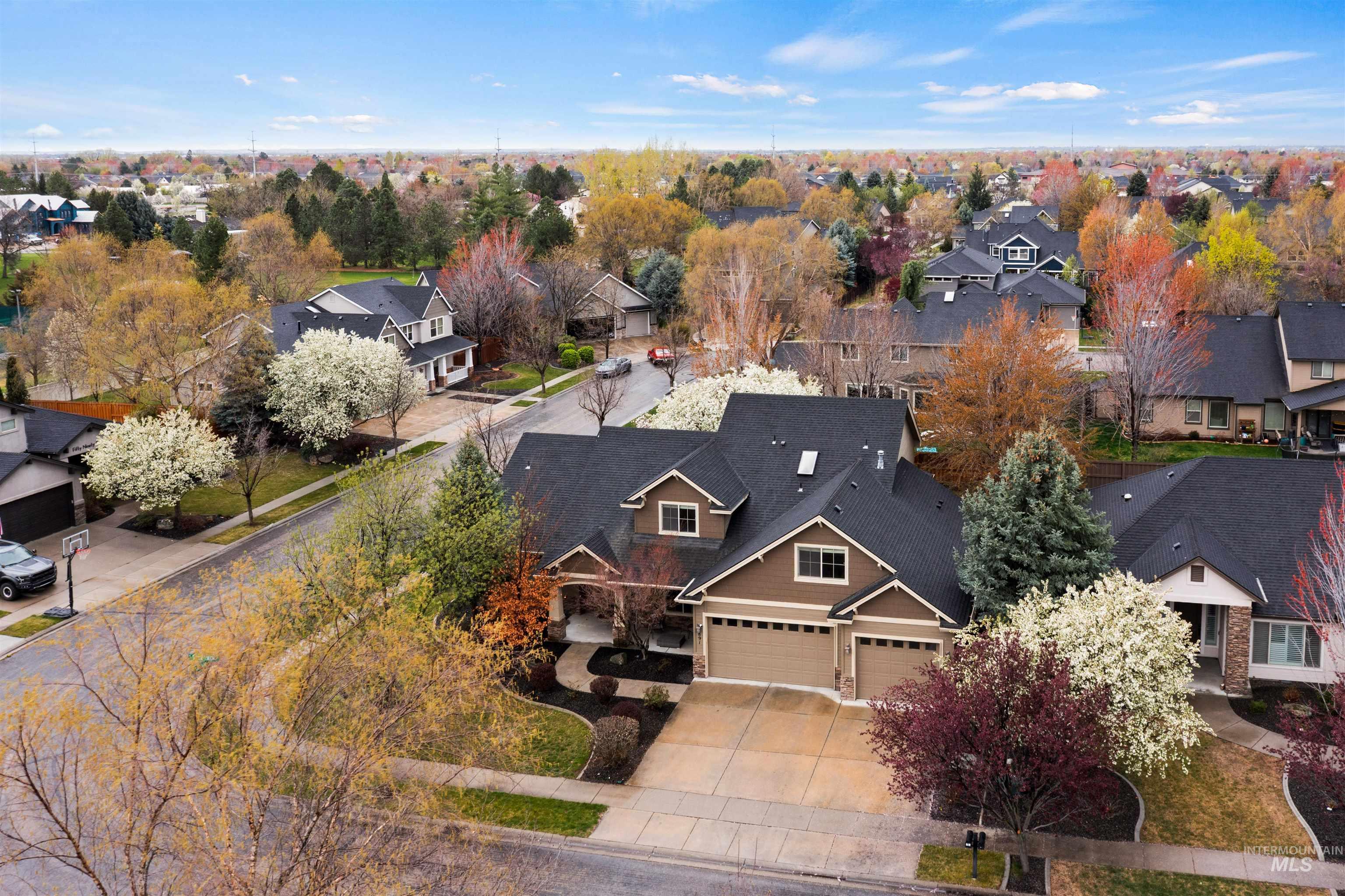 891 E Silver Torch St