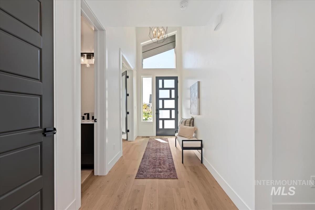 7672 W Old School St