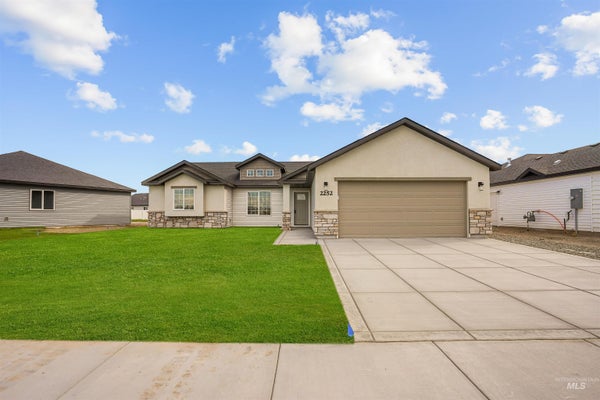 2419 YUKON TRL, BURLEY, ID 83318 - Image 85f7f4b4dca2204daab7ed431e8f3562/2046401959