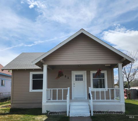 Photo of 421 7th Ave N, Buhl, ID 83316 (MLS # 98980018)