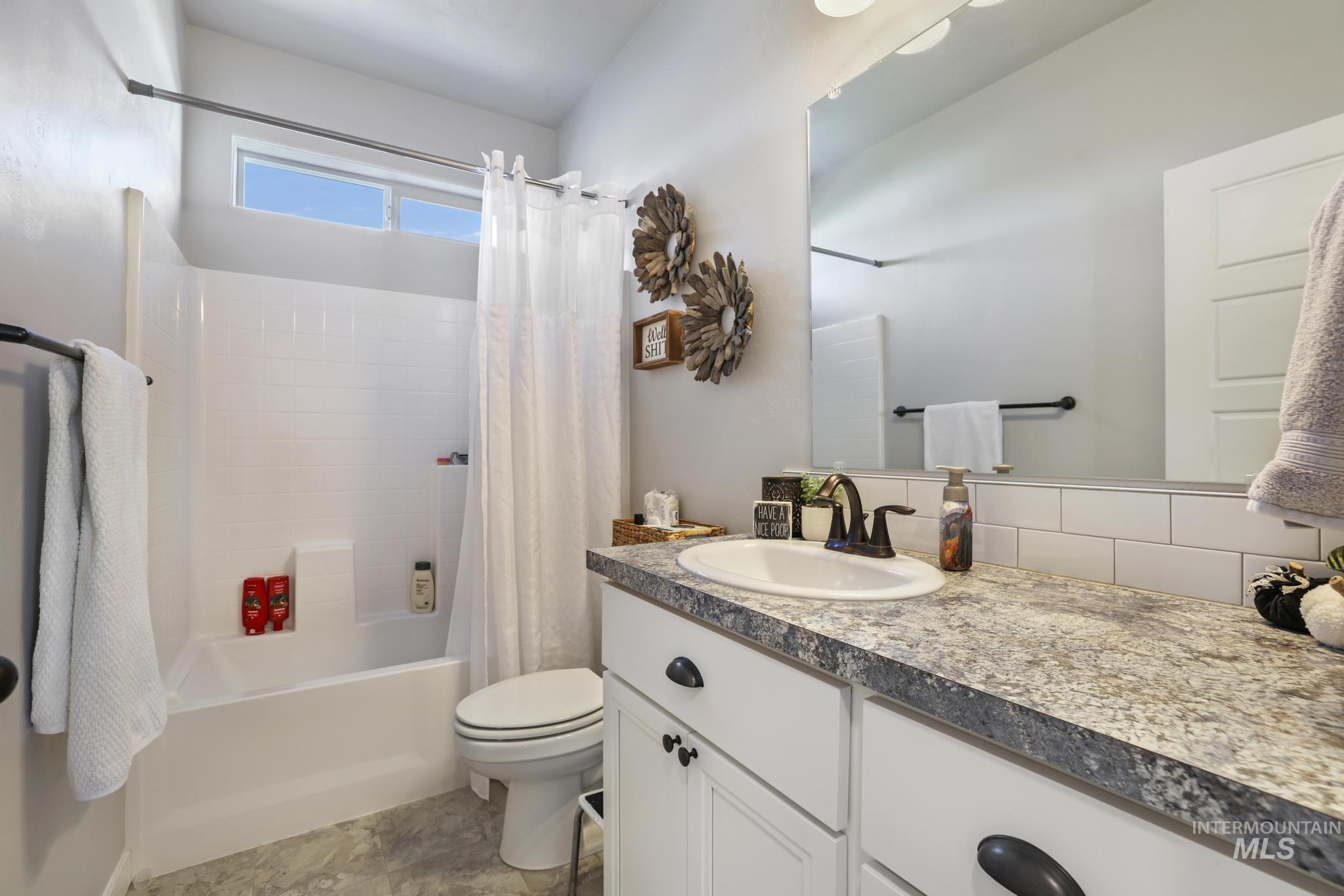 Jerome, Idaho 83338, United States, 4 Bedrooms Bedrooms, ,2 BathroomsBathrooms,Residential,Active,239181