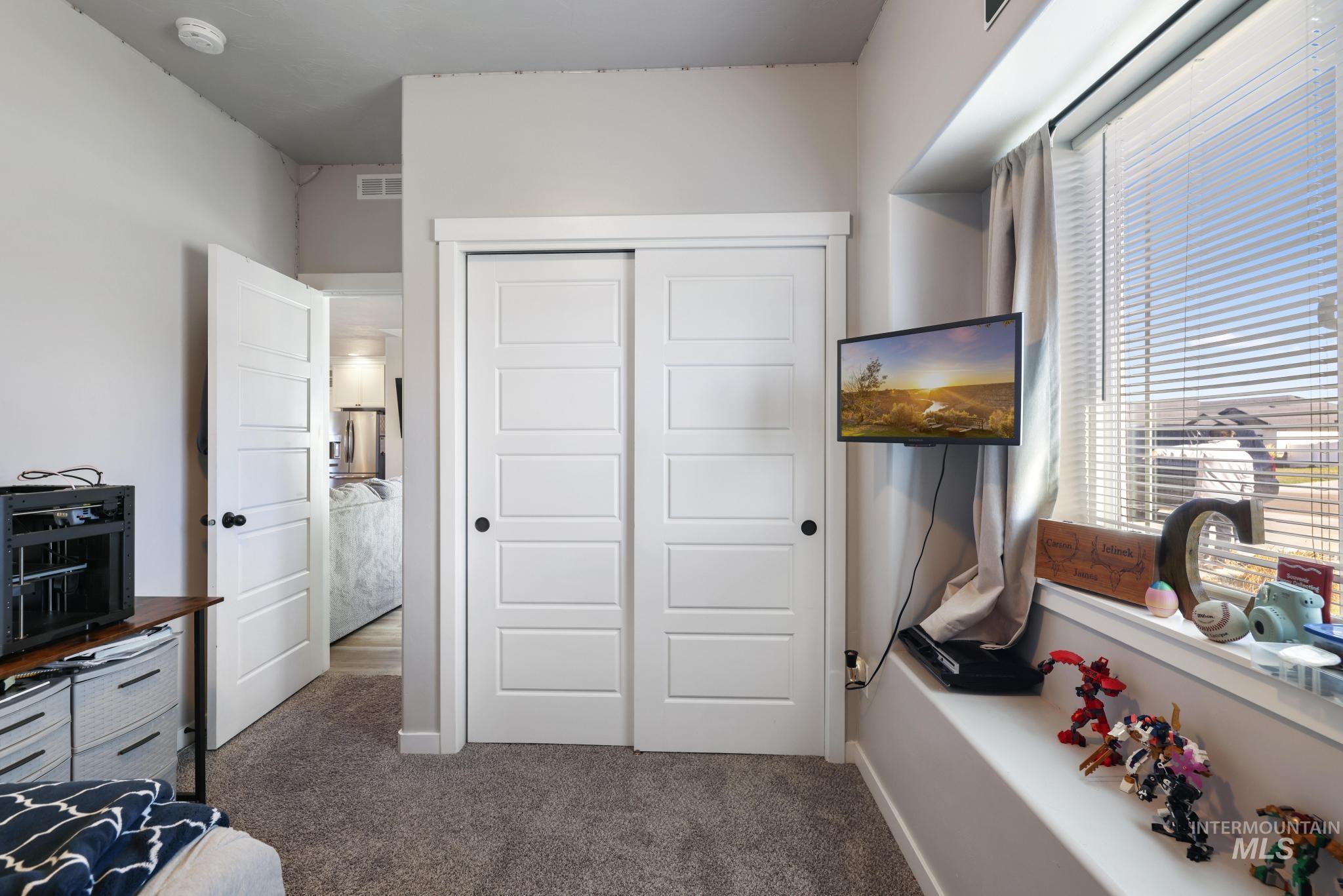 Jerome, Idaho 83338, United States, 4 Bedrooms Bedrooms, ,2 BathroomsBathrooms,Residential,Active,239181