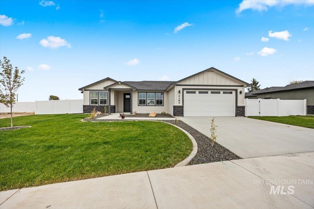 Photo of 11 Driftwood, Payette, ID 83619 (MLS # 98981211)