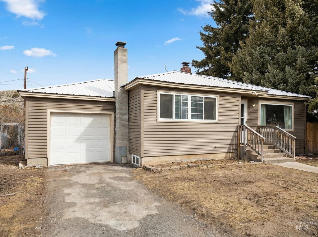 Photo of 161 Soda Creek Drive, Soda Springs, ID 83276 (MLS # 98976976)