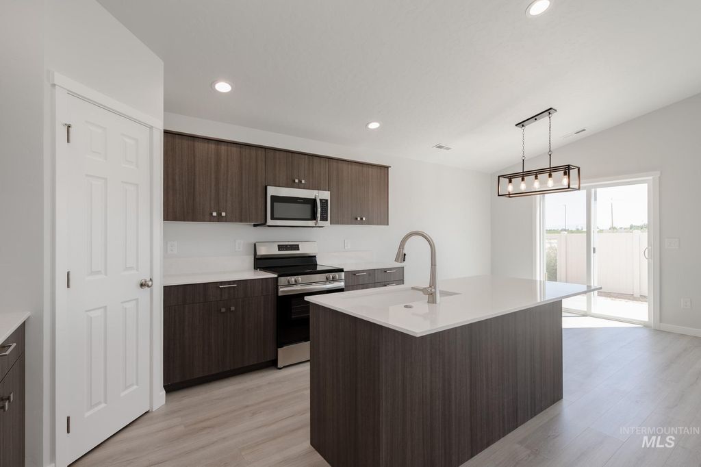 Photo of 2122 W Penstemon St, Kuna, ID 83634 (MLS # 98964016)