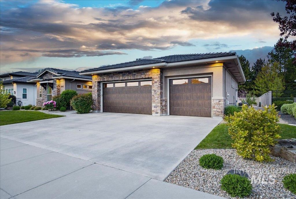 Photo of 6642 N Crantini Way, Meridian, ID 83646 (MLS # 98982624)