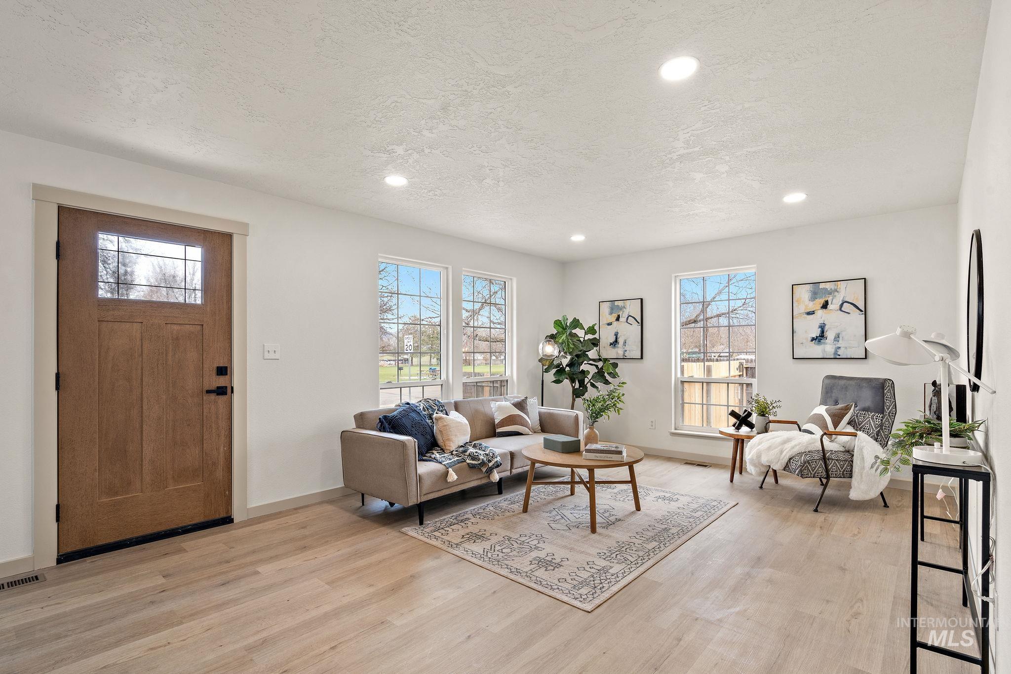 2921 Canal
