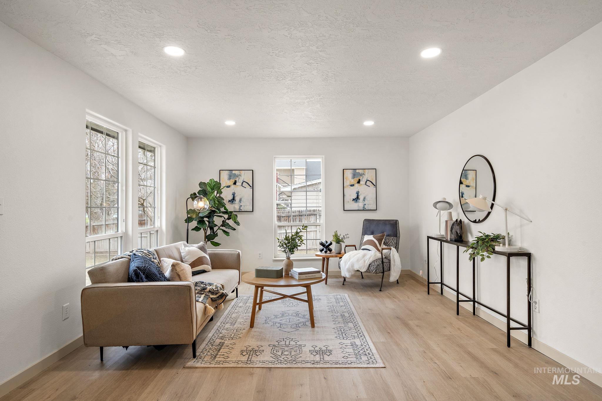 2921 Canal