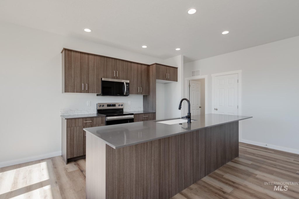 Photo of 15375 Albatross Ave, Nampa, ID 83651 (MLS # 98994574)