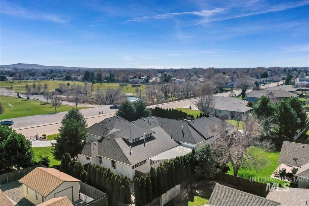 Photo of 2145 N Haskett St, Mountain Home, ID 83647 (MLS # 98965196)