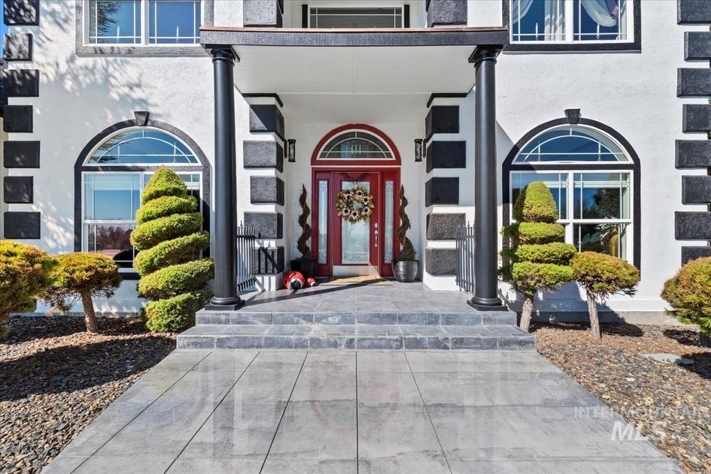 Photo of 2145 N Haskett St, Mountain Home, ID 83647 (MLS # 98965196)