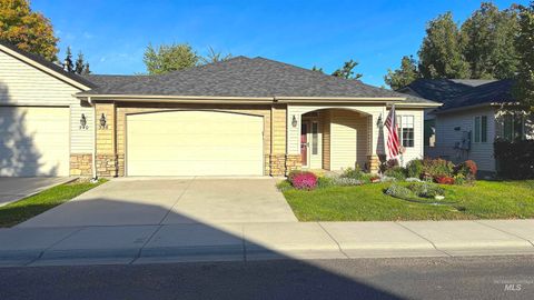 Photo of 336 S Golden Eagle Lane, Eagle, ID 83616 (MLS # 98982627)