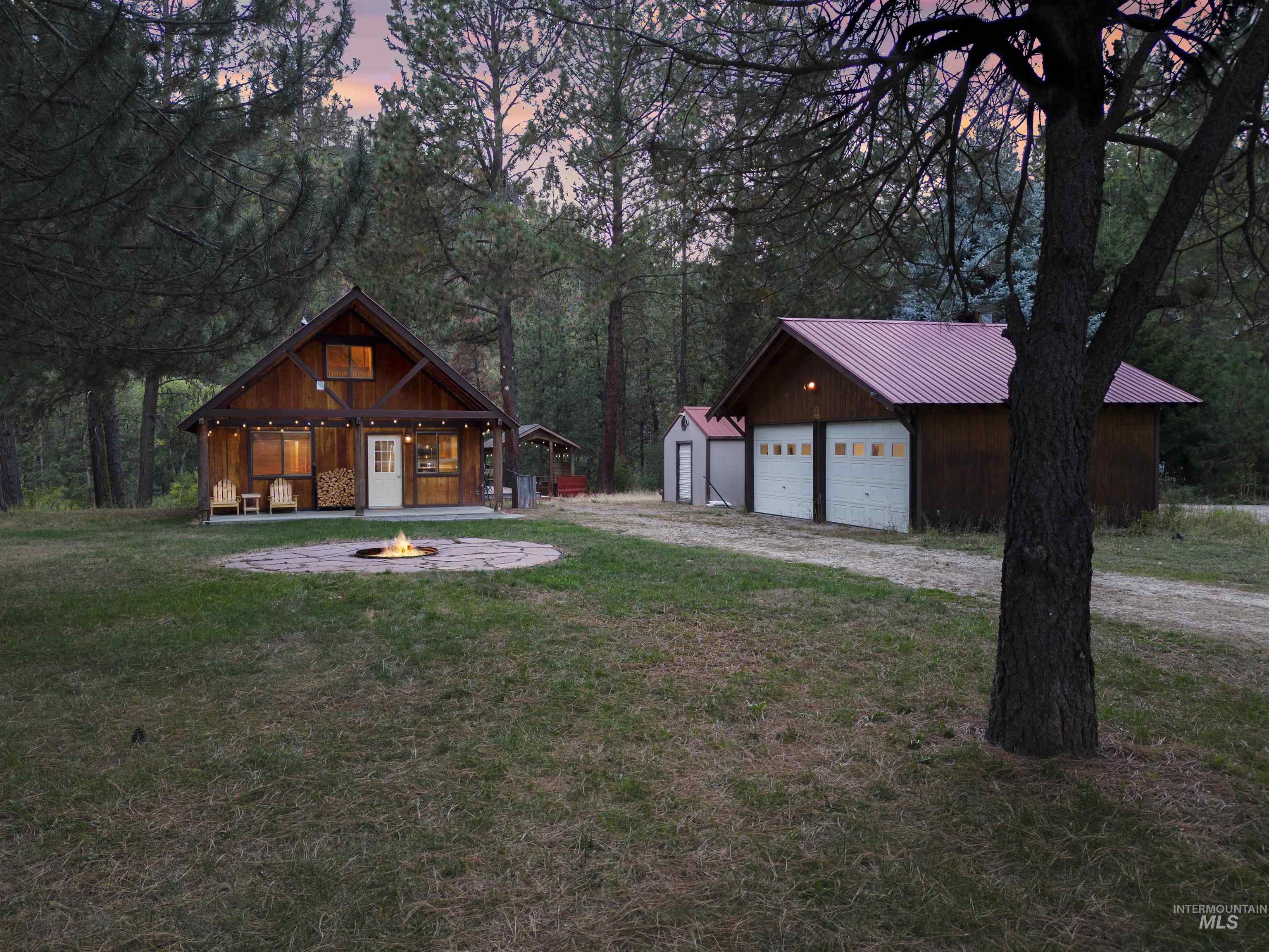 14 Coyote Ln