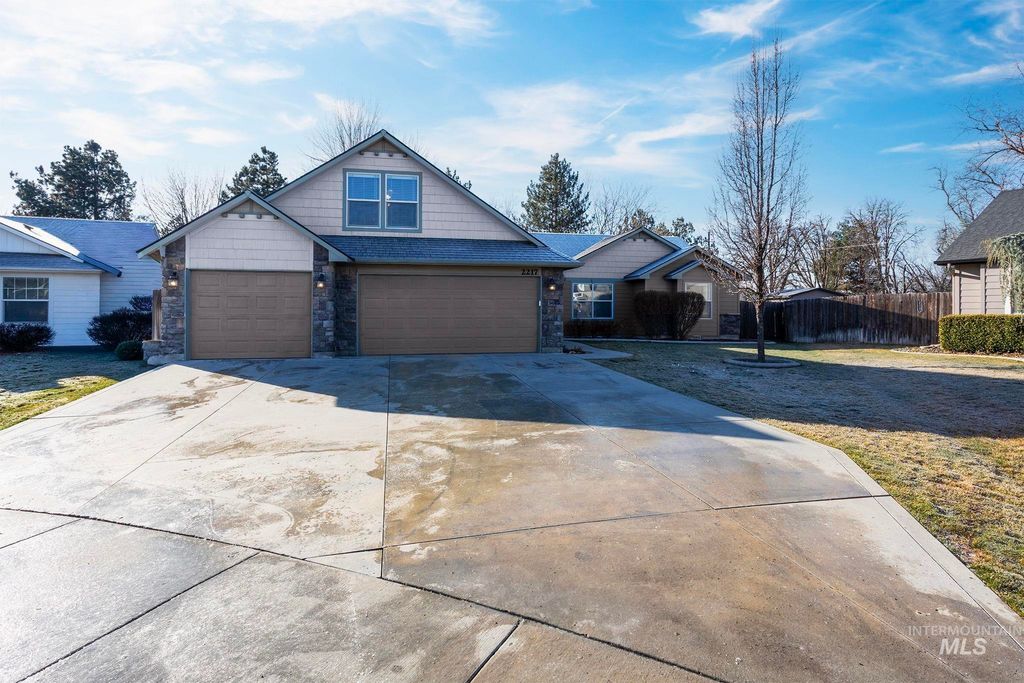 Photo of 2217 E Satterfield St, Meridian, ID 83646 (MLS # 98972948)