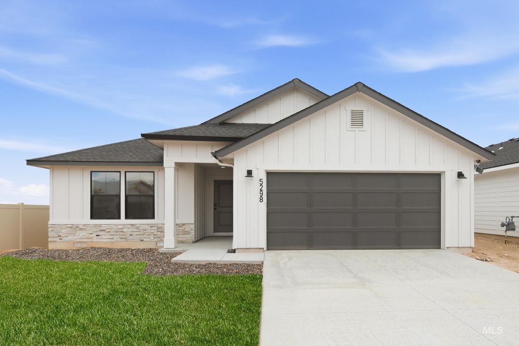 Photo of 5298 E Phelps Lake Dr, Nampa, ID 83687 (MLS # 98979912)