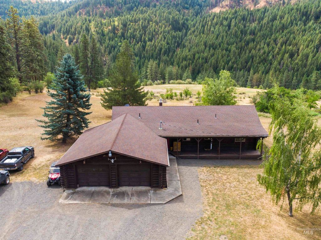 Photo of 1383 Cedar Ridge Rd, Kendrick, ID 83537 (MLS # 98963047)