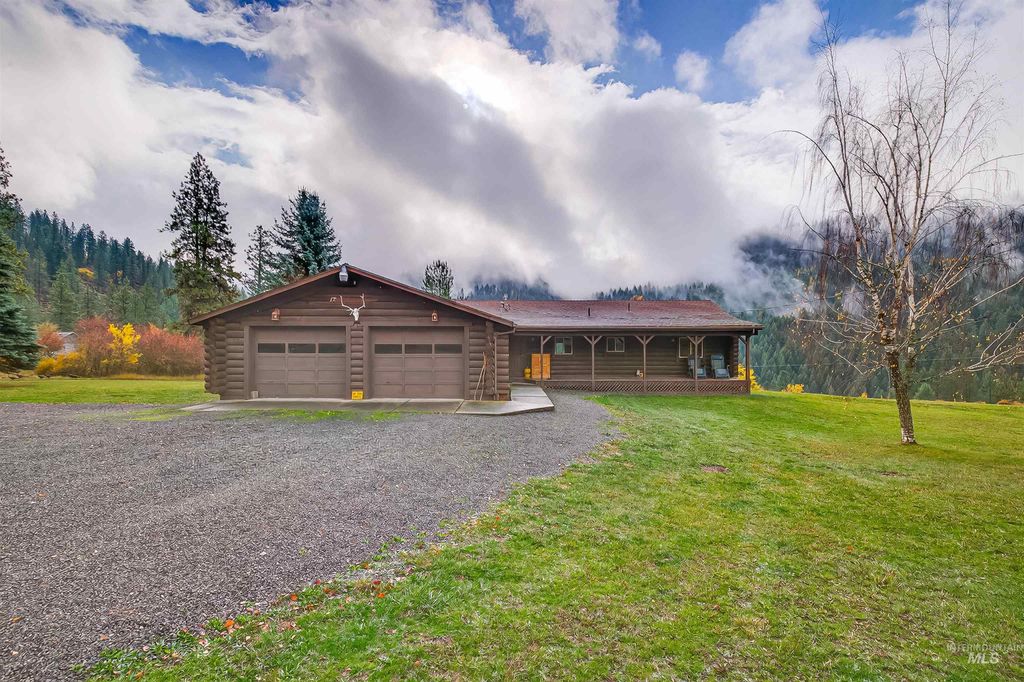 Photo of 1383 Cedar Ridge Rd, Kendrick, ID 83537 (MLS # 98963047)