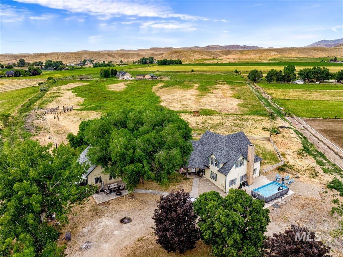 378 E Black Canyon Hwy