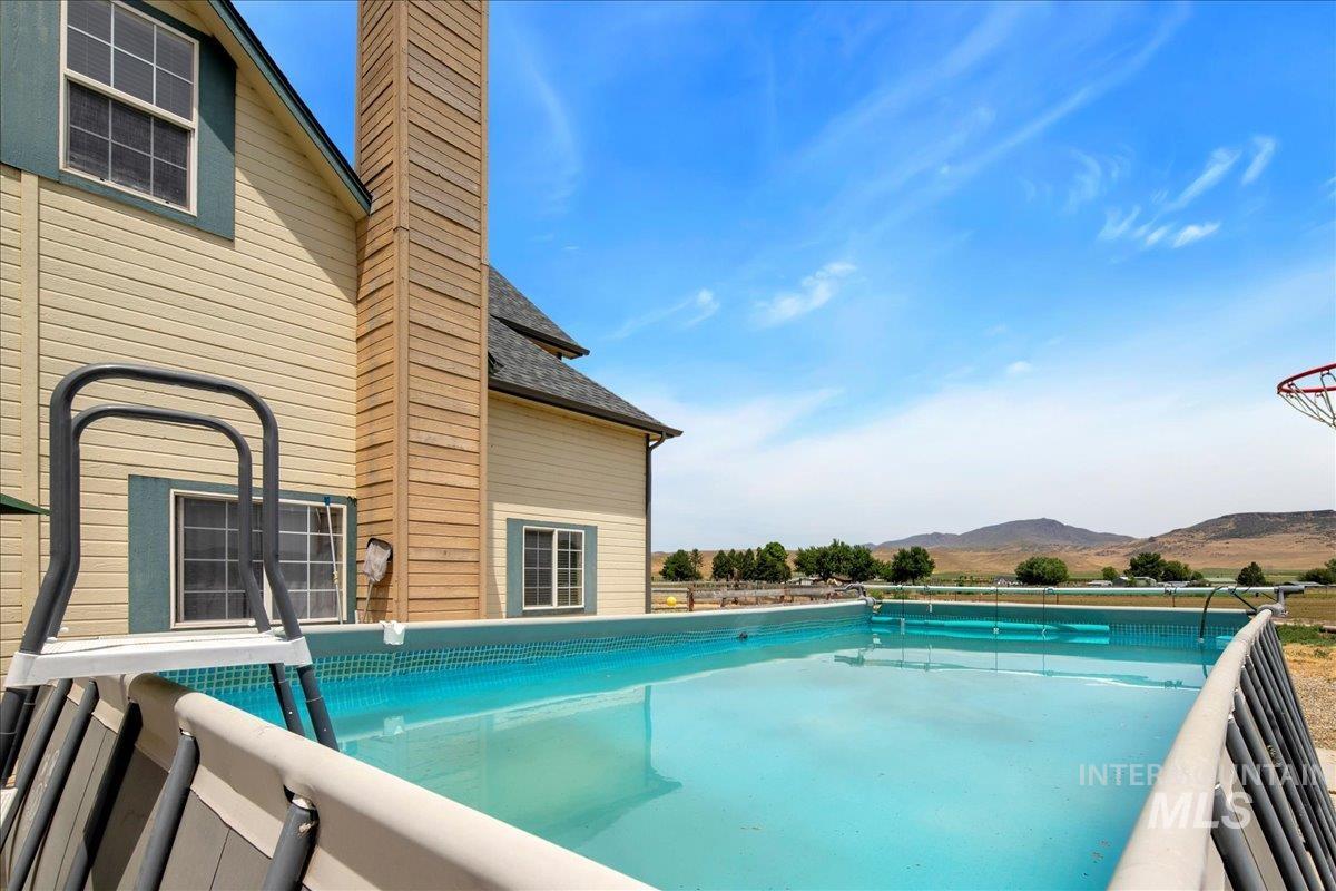 378 E Black Canyon Hwy