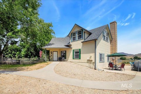 378 E Black Canyon Hwy Emmett ID 83617