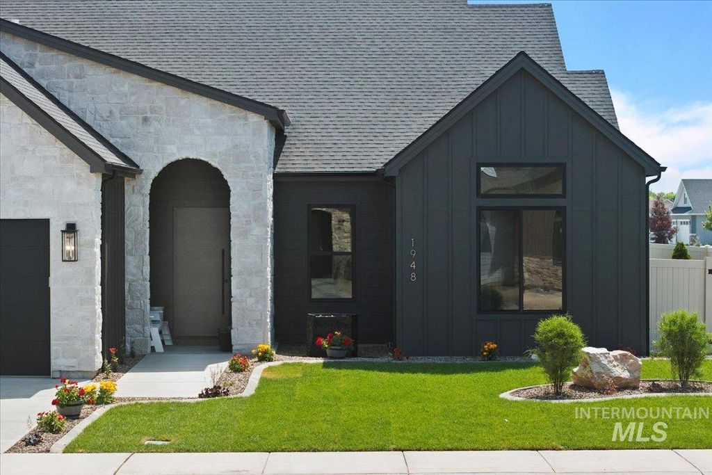 Photo of 1948 Red Rock Way, Twin Falls, ID 83301 (MLS # 98951924)