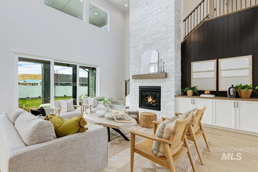 Photo of 7061 W Waxwing Dr, Boise, ID 83714 (MLS # 98970895)