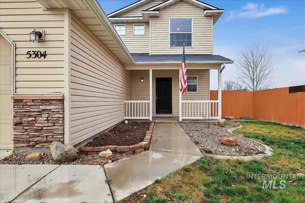 Photo of 5304 Barkley Way, Caldwell, ID 83607 (MLS # 98977122)