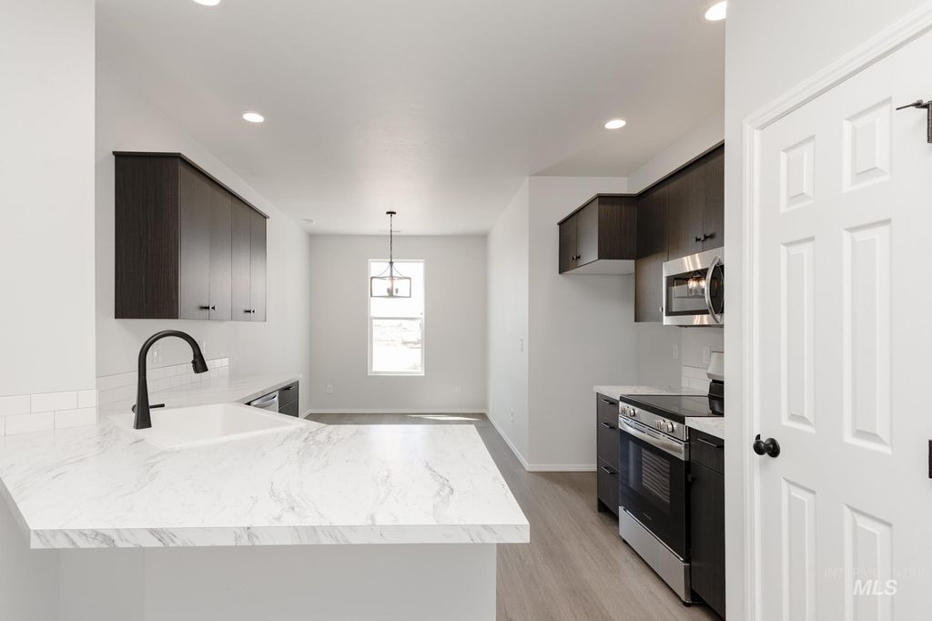 Photo of 10487 W Teratai St, Star, ID 83669 (MLS # 98969735)