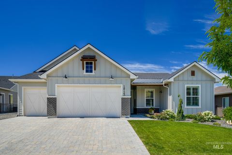 Photo of 18123 N Burnt Car Way, Eagle, ID 83714 (MLS # 98943759)