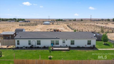 Photo of 10289 W Desert Duck Ave, Mountain Home, ID 83647 (MLS # 98958133)