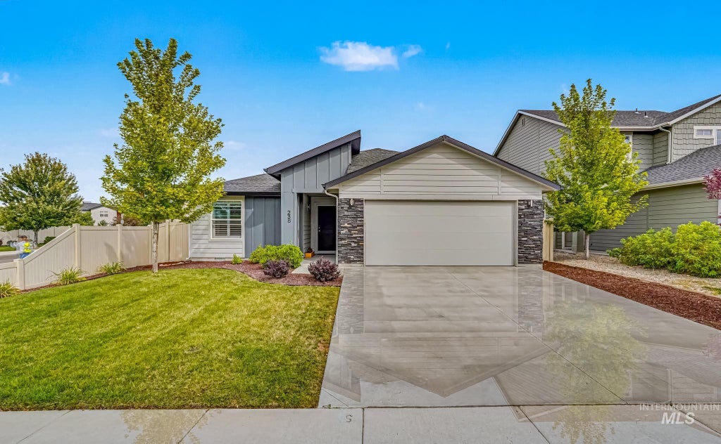 Photo of 238 S Riggs Spring Ave, Meridian, ID 83642 (MLS # 99000859)