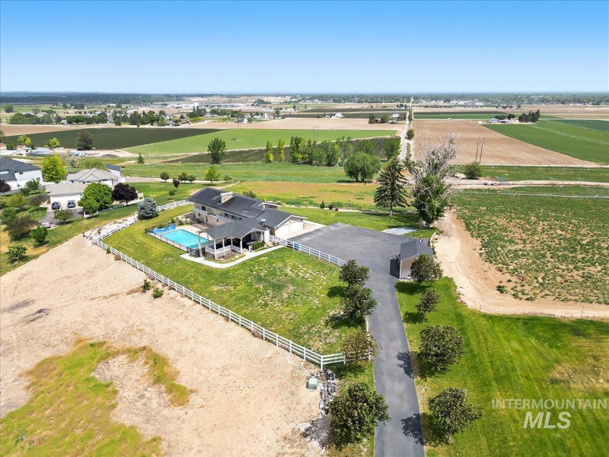 8520 Elkhorn Ln