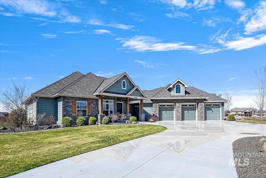 Photo of 24053 Pheasant Ridge Ct, Middleton, ID 83644 (MLS # 98978868)