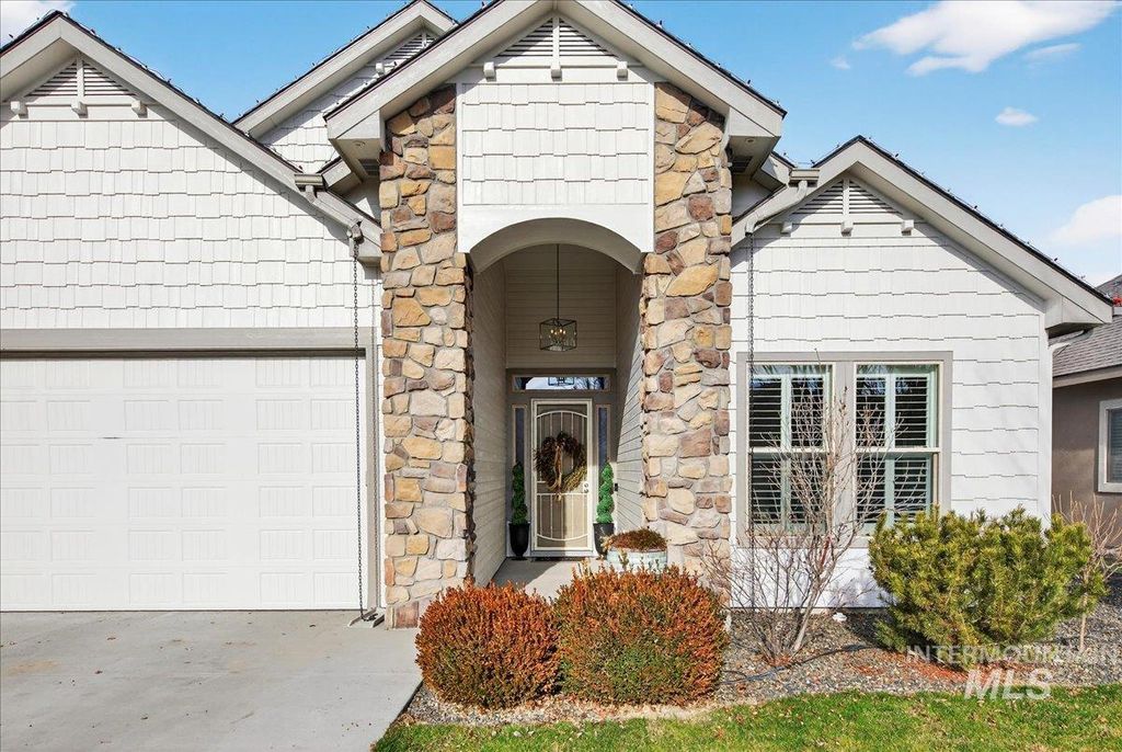 Photo of 11808 W Carlisle Bay Drive, Star, ID 83669 (MLS # 98971708)