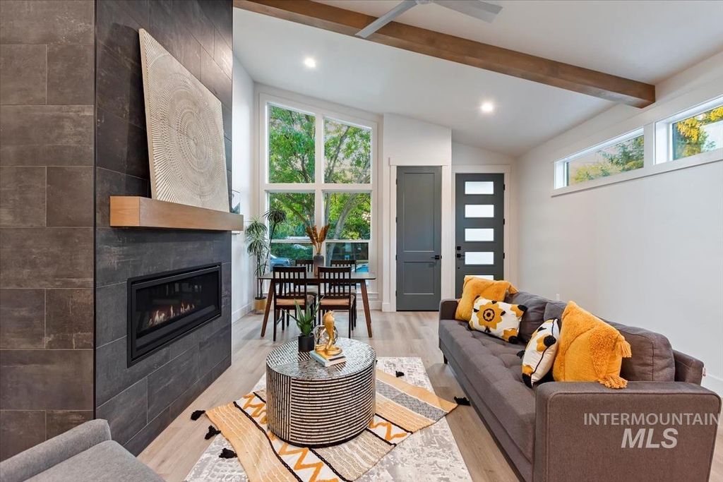 Photo of 2306 N 29th St, Boise, ID 83703 (MLS # 98976475)