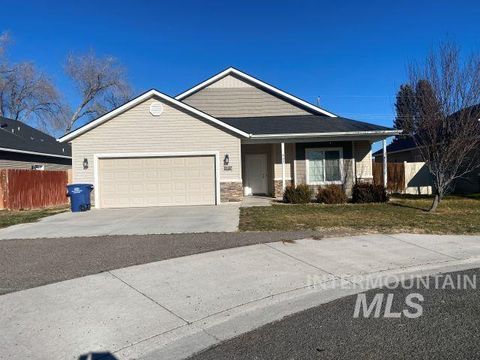 Photo of 947 Americana Circle, Twin Falls, ID 83301 (MLS # 98971811)
