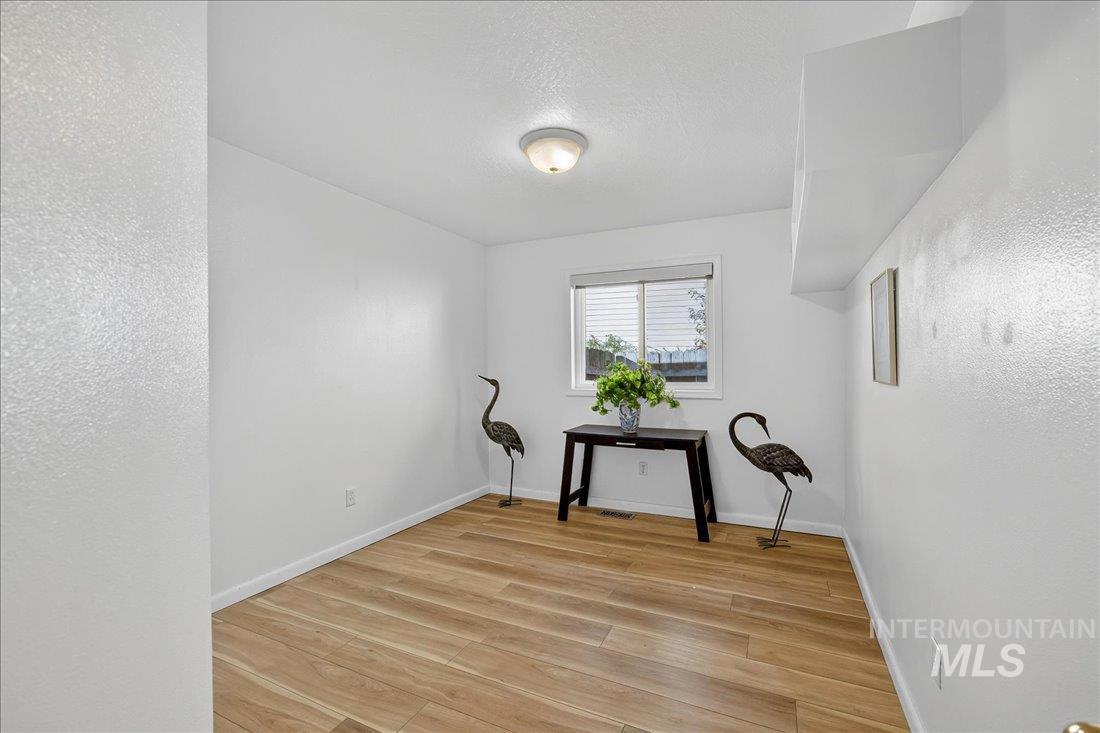 Boise, Idaho 83703, United States, 3 Bedrooms Bedrooms, ,2 BathroomsBathrooms,Residential,Active,248285