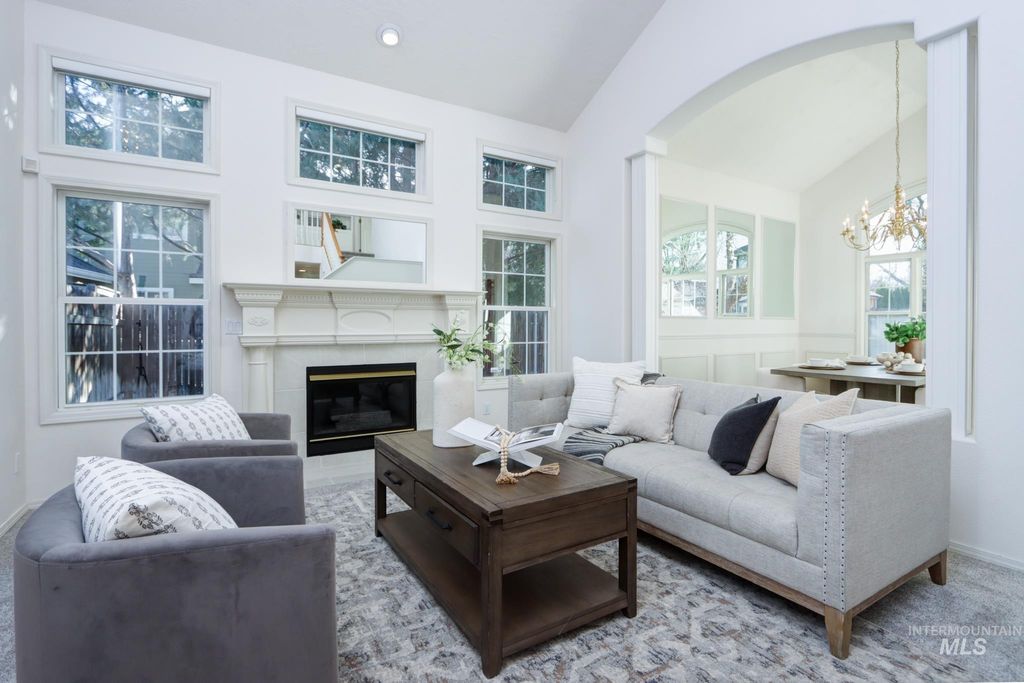 Photo of 8037 W Innsbrook Ct, Boise, ID 83704 (MLS # 98978003)