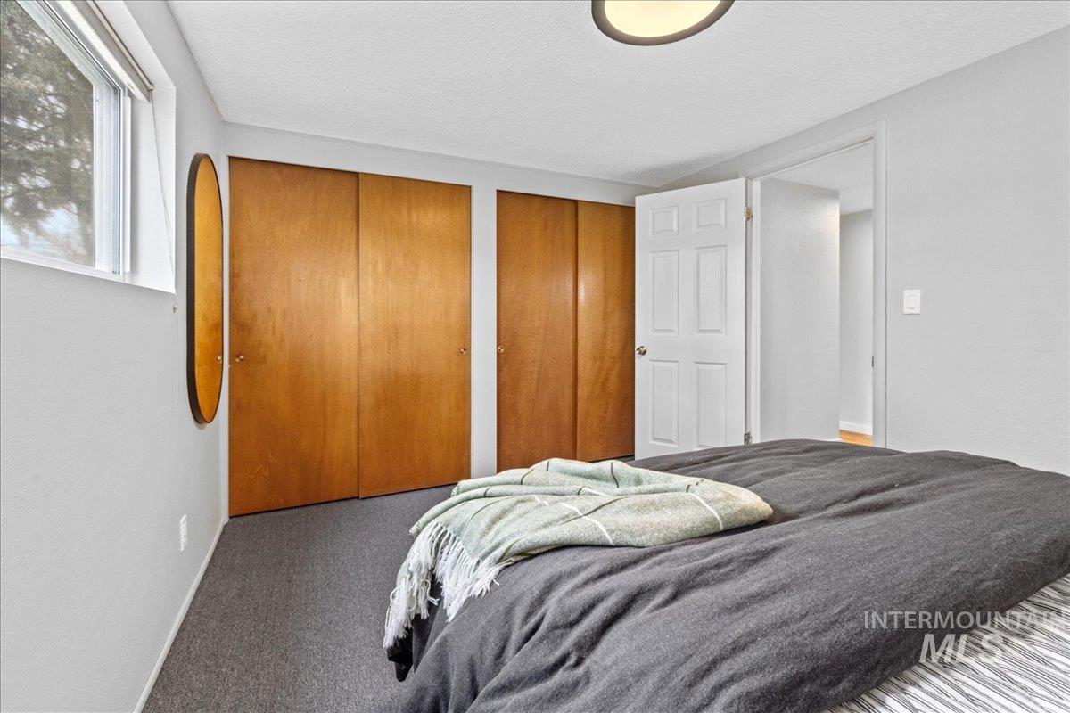 Boise, Idaho 83702, United States, 5 Bedrooms Bedrooms, ,3 BathroomsBathrooms,Residential,Pending,42600