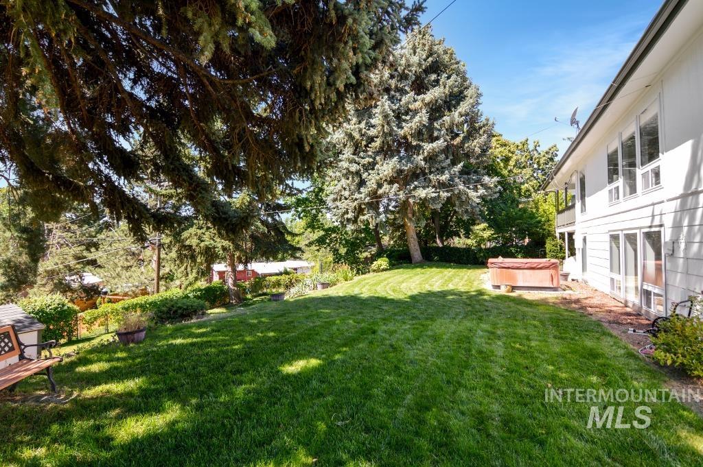 Boise, Idaho 83702, United States, 5 Bedrooms Bedrooms, ,3 BathroomsBathrooms,Residential,Pending,42600