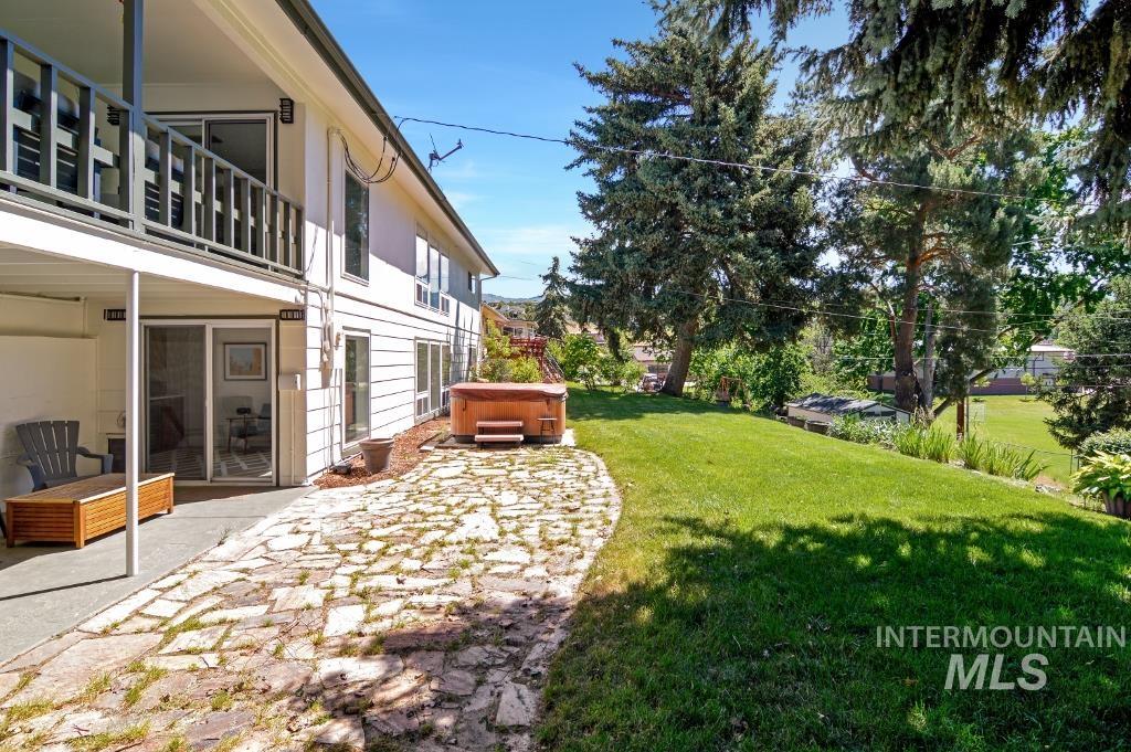 Boise, Idaho 83702, United States, 5 Bedrooms Bedrooms, ,3 BathroomsBathrooms,Residential,Pending,42600