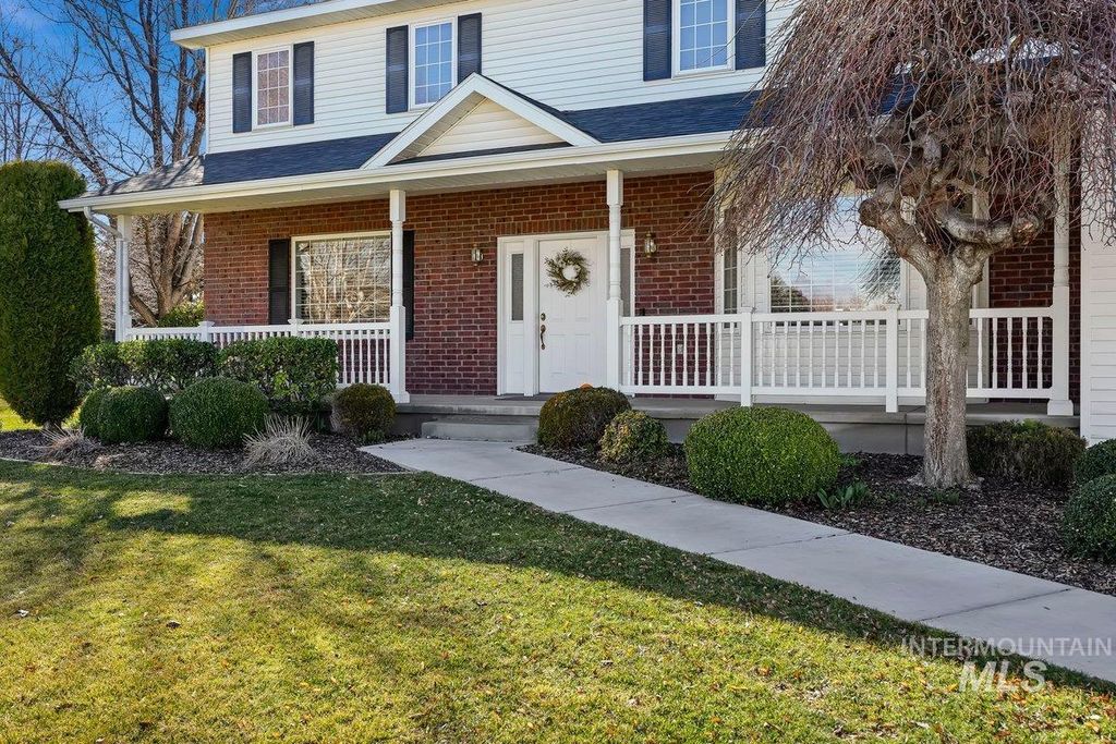 Photo of 3018 Laurelwood Dr, Twin Falls, ID 83301 (MLS # 98977552)