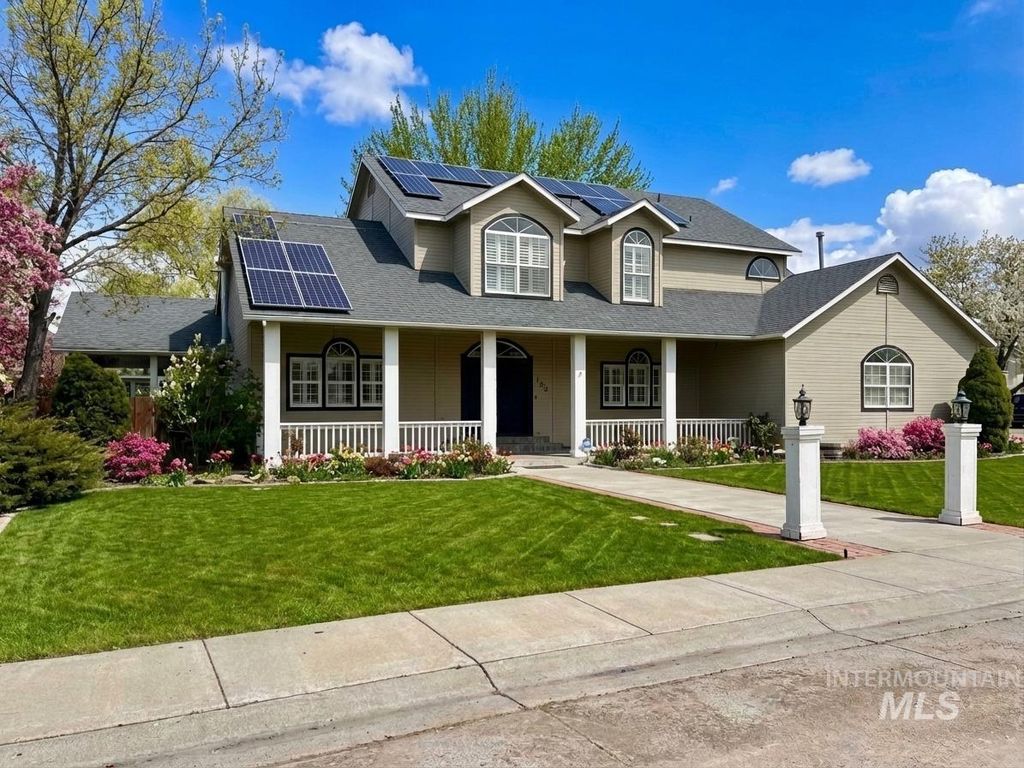 Photo of 480 E 21st N, Mountain Home, ID 83647 (MLS # 98979309)